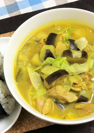 茄子鶏肉レタスの和風カレースープ-レシピのメイン写真