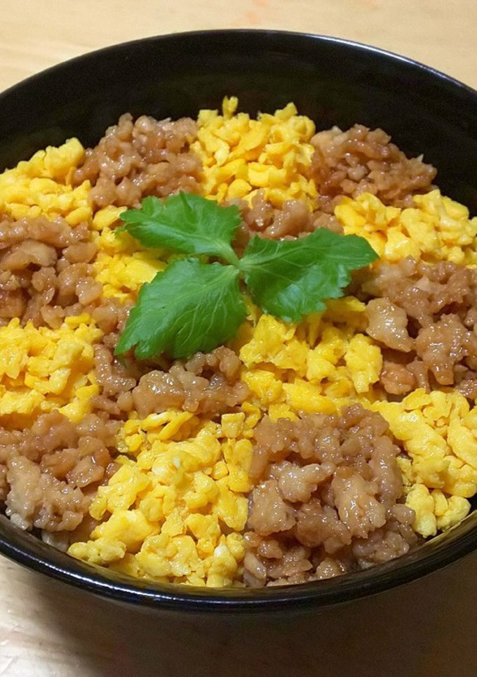 市松模様のそぼろ丼-レシピのメイン写真