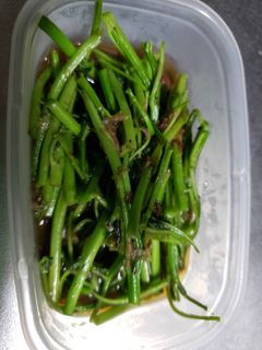 モロヘイヤの茎の鰹節醤油炒め-レシピのメイン写真