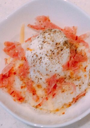 レンジで簡単！温玉カルボナーラごはん-レシピのメイン写真