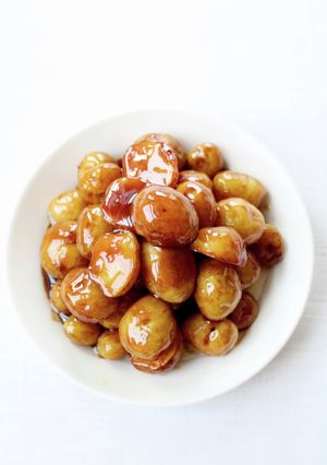 小さな新じゃがで【新じゃがのオイバター煮-レシピのメイン写真