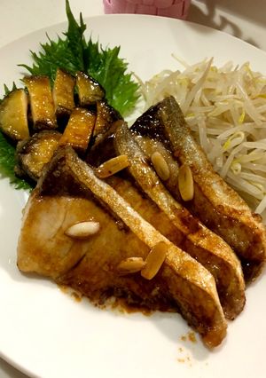 美味しいぶりの照り焼き☆鮑添え☆-レシピのメイン写真