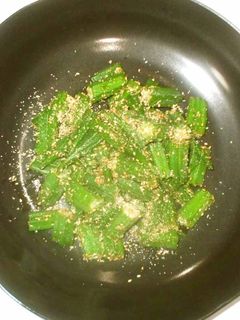 おくらの胡麻和え♪簡単材料1つ-レシピのメイン写真