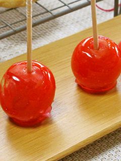 まるで小さなりんご飴♪プチトマト飴-レシピのメイン写真