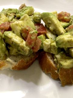 アボカドとチーズのカナッペ-レシピのメイン写真