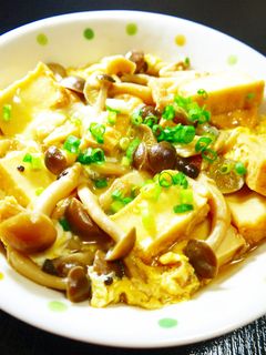 厚揚げとしめじの煮物~親子丼の味★卵とじ-レシピのメイン写真