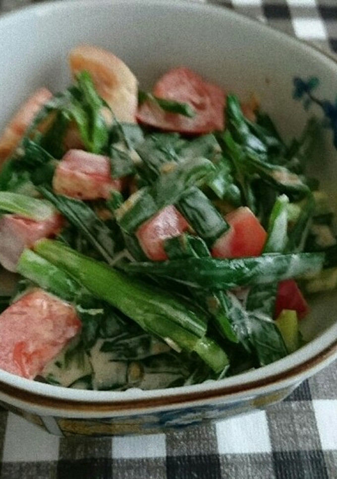 にらとトマトのおかかマヨネーズサラダ-レシピのメイン写真