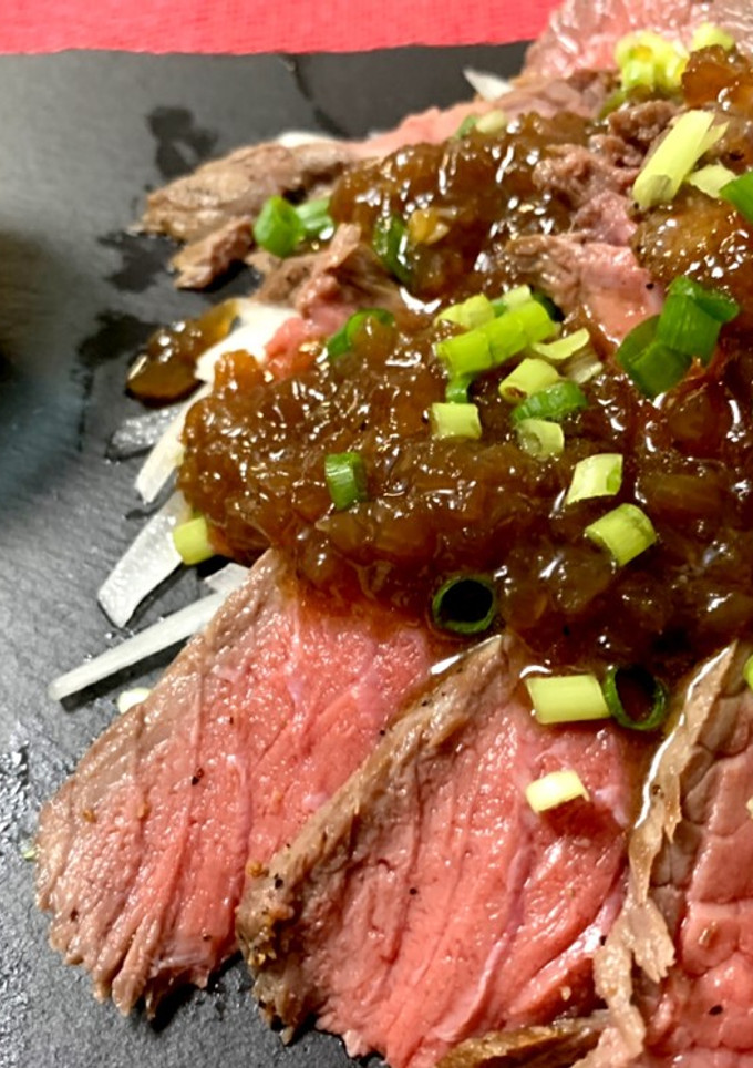 簡単 玉ねぎひとつで絶品 ローストビーフ-レシピのメイン写真