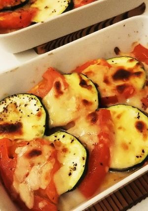ズッキーニとトマトのチーズ焼き-レシピのメイン写真