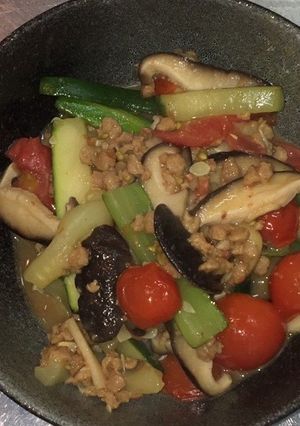 大豆挽肉とズッキーニとトマトの沙茶醤炒め-レシピのメイン写真