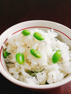 昆布茶で簡単!枝豆とジャコの混ぜご飯-レシピのメイン写真