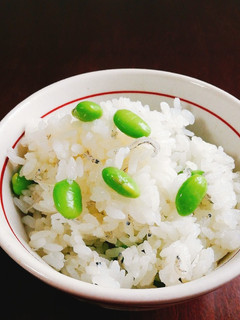昆布茶で簡単!枝豆とジャコの混ぜご飯-レシピのメイン写真