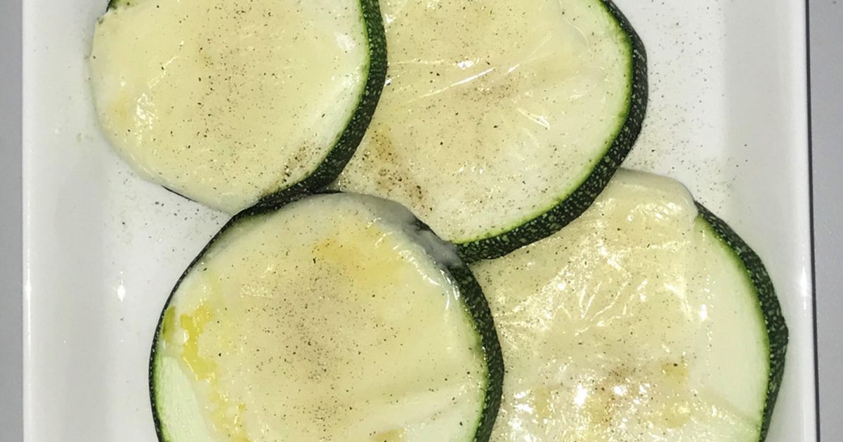 ズッキーニのパリパリチーズ焼き by ありさrecipe♡ 【クックパッド