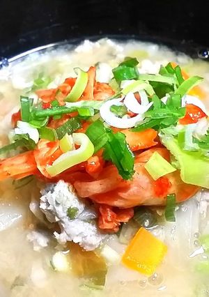 残った餃子の餡でキムチのお味噌汁❤-レシピのメイン写真