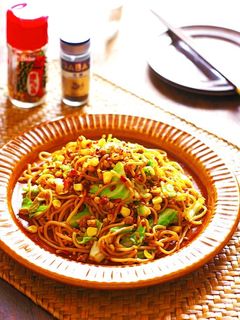 とうもろこしとキャベツの豚そぼろ焼きそば-レシピのメイン写真