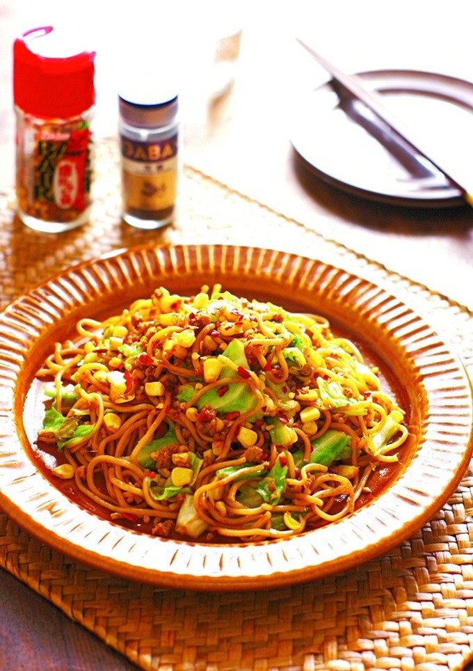 とうもろこしとキャベツの豚そぼろ焼きそば-レシピのメイン写真