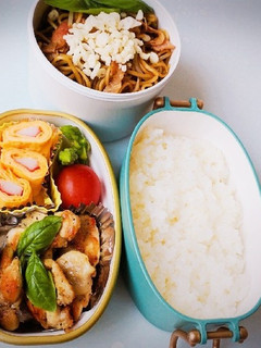 バジルチキンと焼きそば弁当-レシピのメイン写真