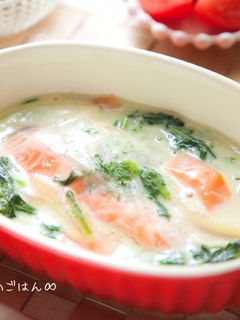 サーモンとほうれん草のクリーム煮-レシピのメイン写真