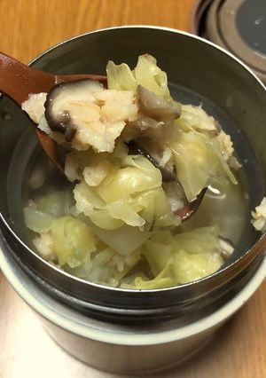 キャベツと椎茸の和風コンソメオートミール-レシピのメイン写真