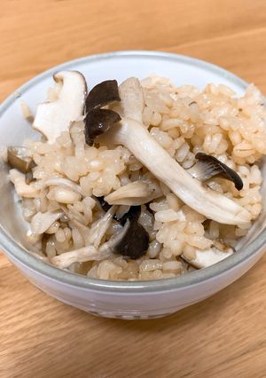 キノコの炊き込みごはん-レシピのメイン写真