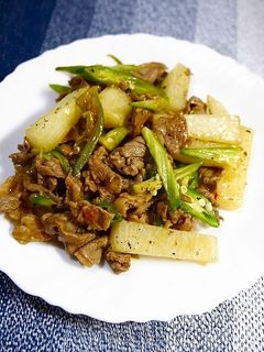 簡単!牛肉と長芋のマスタード炒め-レシピのメイン写真