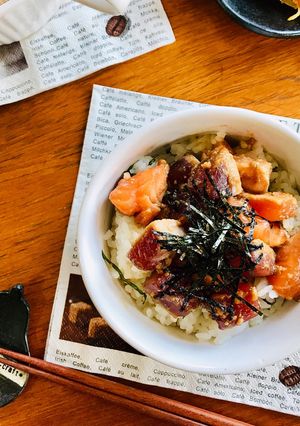 香ばしさが病みつく☆焼き海鮮丼☆-レシピのメイン写真