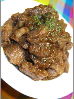 カレーシチュー用牛肉と宮だれでステーキ丼-レシピのメイン写真