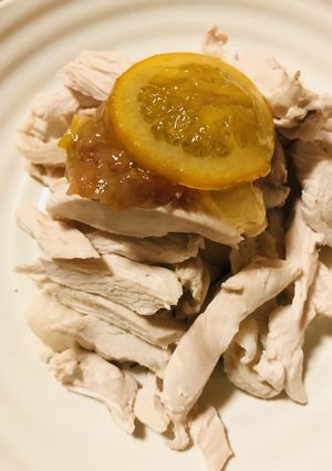 鶏むね肉の茹で煮●梅肉ジャム添え-レシピのメイン写真