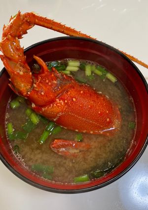 食べ終わった伊勢海老の頭でお味噌汁-レシピのメイン写真