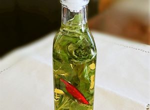 お庭のスイートバジルdeバジルオイル♪-レシピのメイン写真