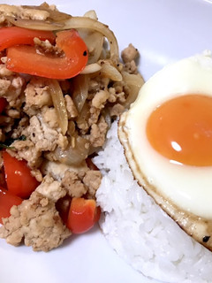 超簡単ガパオ!スーパーに売ってる材料で!-レシピのメイン写真