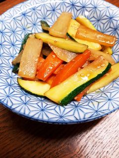 ズッキーニと大根のキンピラ-レシピのメイン写真
