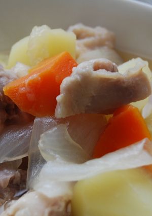 鶏ももで☆簡単肉じゃが風-レシピのメイン写真