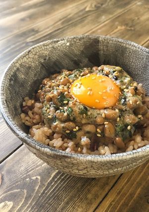 モロヘイヤ納豆丼！～温玉のせ～-レシピのメイン写真