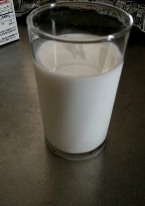 ココナッツウォーターの牛乳割り-レシピのメイン写真