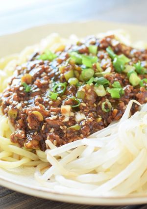 ～豚ひき肉～香味肉味噌ジャージャー麺-レシピのメイン写真