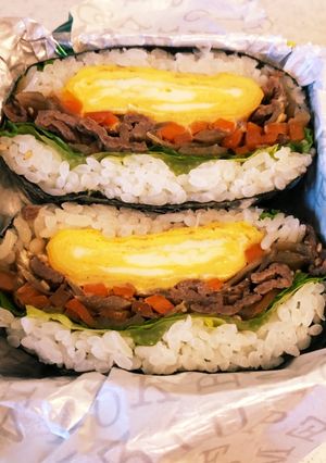肉入りきんぴらと玉子焼きのおにぎらず-レシピのメイン写真