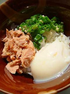 ほとんど乗せるだけ(笑) 温玉ツナ丼-レシピのメイン写真