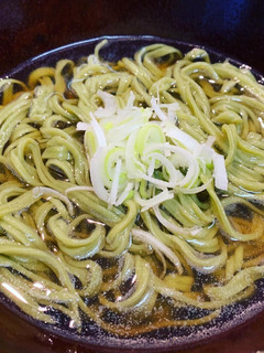世知原茶ラーメンの麺-レシピのメイン写真