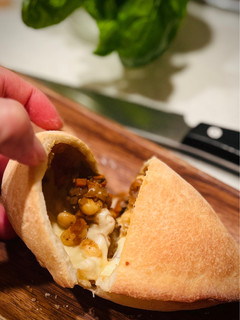 焼き大豆の和風カルツォーネ(味噌カレー)-レシピのメイン写真