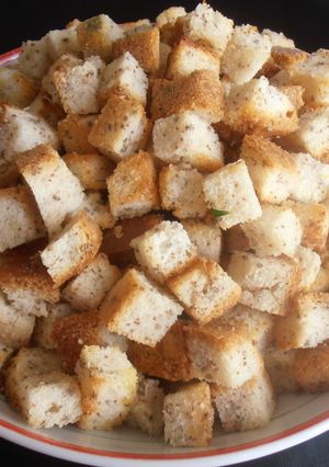 美味しいパンで作るクルトン-レシピのメイン写真