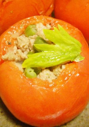 豪華・おしゃれ！挽肉と夏野菜のトマト詰め-レシピのメイン写真