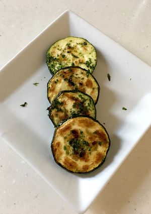 ズッキーニの塩バター焼き-レシピのメイン写真