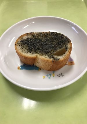 【保育園給食】フランスパンのセサミラスク-レシピのメイン写真