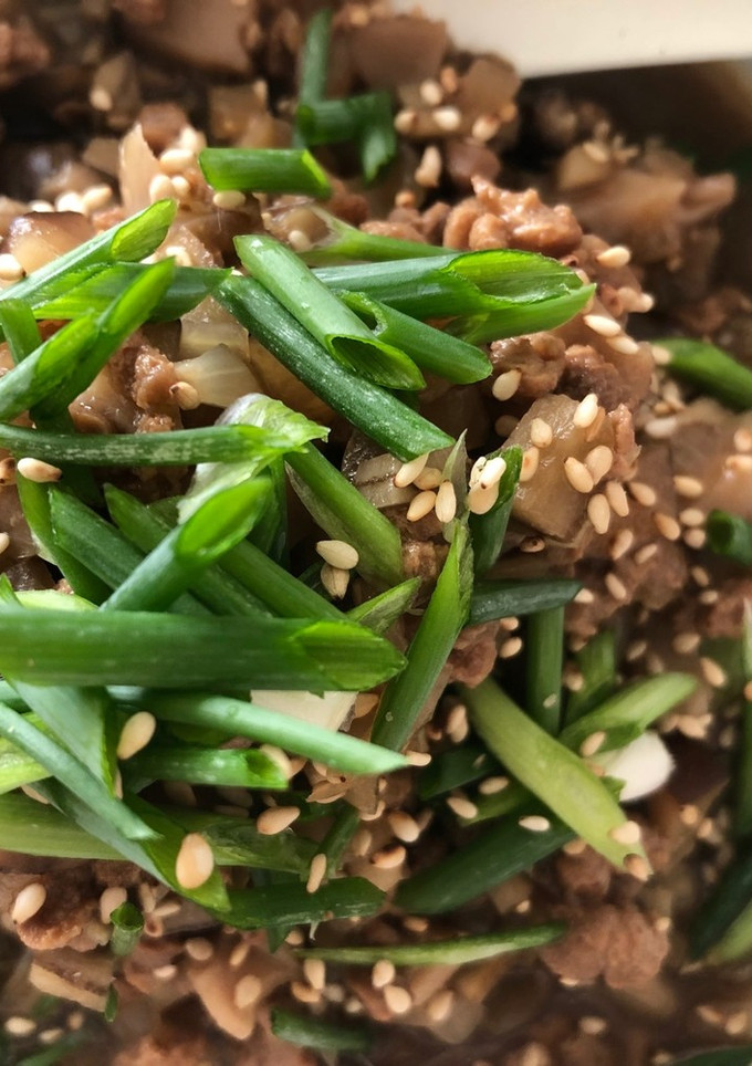 椎茸ダシ香る〜大豆肉とごぼうのそぼろ煮-レシピのメイン写真