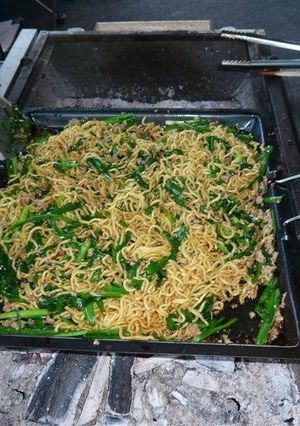 辛いが病みつき！簡単！にらラー油焼きそば-レシピのメイン写真