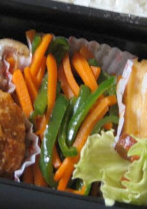 お弁当や副菜に☆ピーマンとにんじんで-レシピのメイン写真