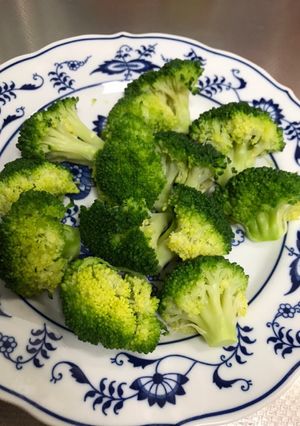 忙しい朝、ブロッコリーは茹でずにチン！-レシピのメイン写真