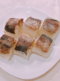 サバ缶、鯖の水煮缶で、簡単!鯖の棒寿司-レシピのメイン写真