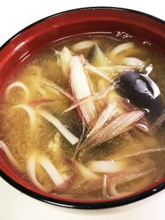 残りうどんとなすの味噌汁-レシピのメイン写真